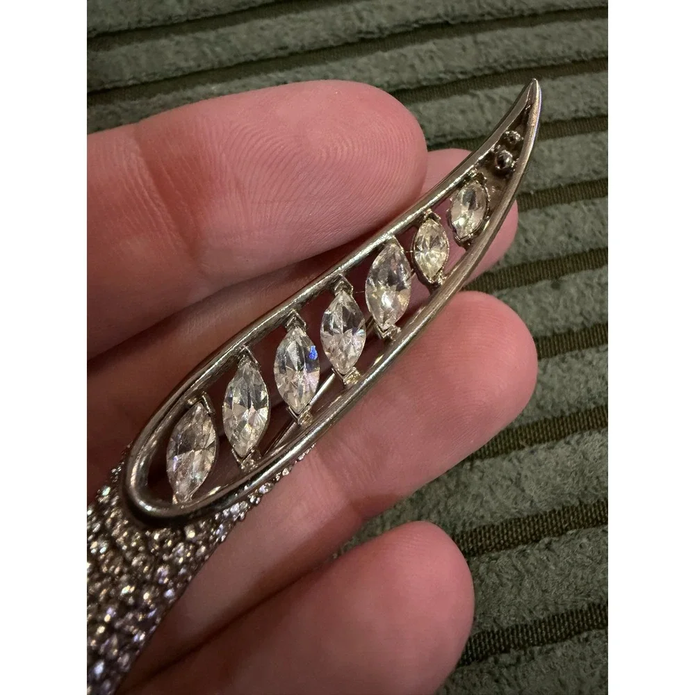 Vintage Silver Tone Marquise and Pavé Clear Crystal Curved Leaf Brooch Pin 3.25